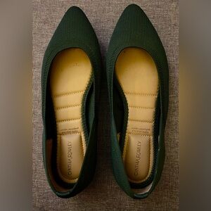 5/$25! Super cute Cynthia Rowley dark green flats size 6.5 EUC only worn once!